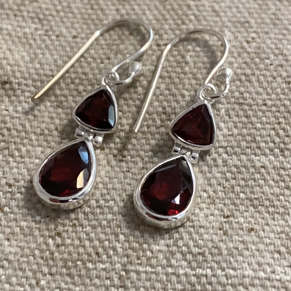 Garnet Sterling Silver Dangle Pierced Earrings - Picture 2 of 3
